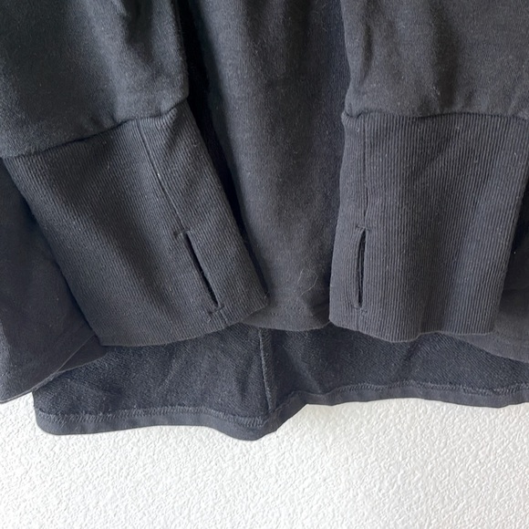 Mondetta Crewneck Sweatshirt with shoulder detail size XL - Picture 5 of 5